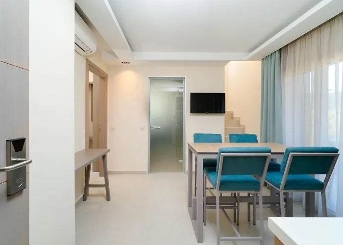 Supreme Luxury Ξενοδοχείο με διαμερίσματα 4*