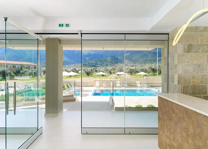 Supreme Luxury Ξενοδοχείο με διαμερίσματα 4*