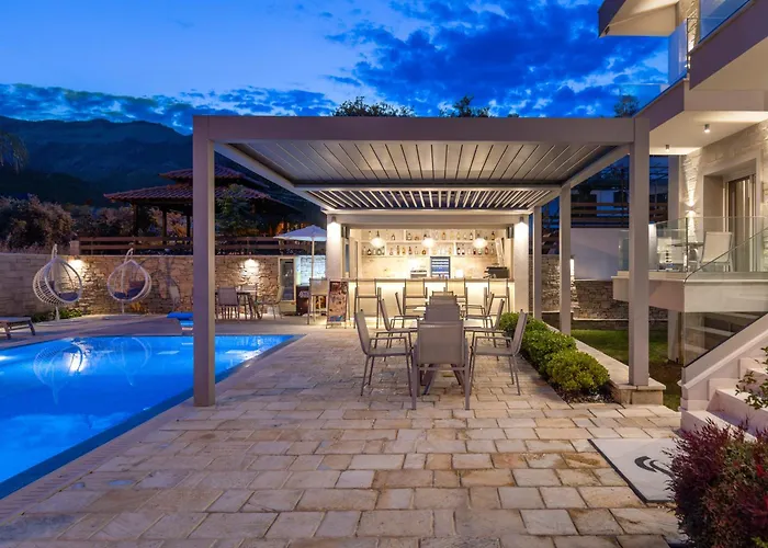 Supreme Luxury Ξενοδοχείο με διαμερίσματα 4*