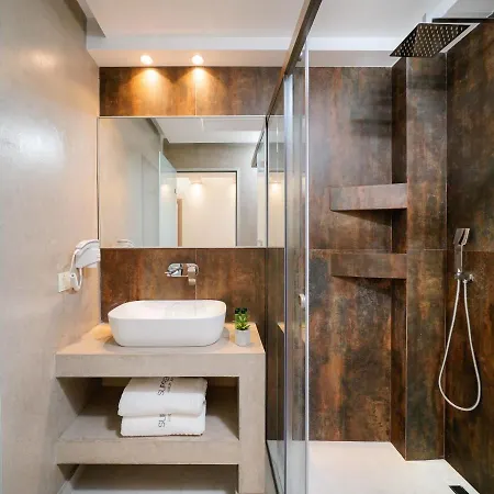 Supreme Luxury Apartahotel