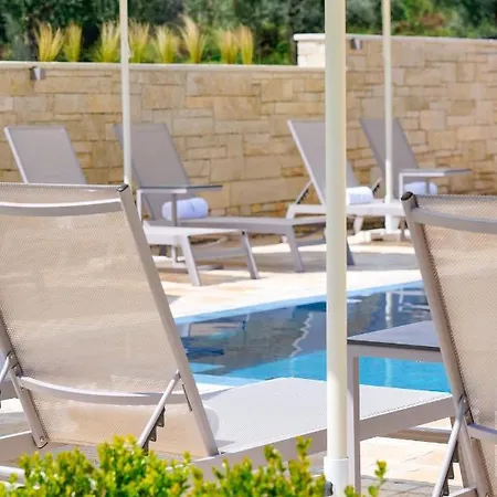 Supreme Luxury Hotel de apartamente *