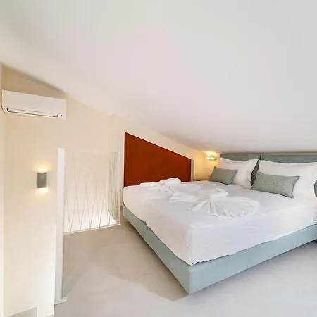 Supreme Luxury سكالا بوتامياس